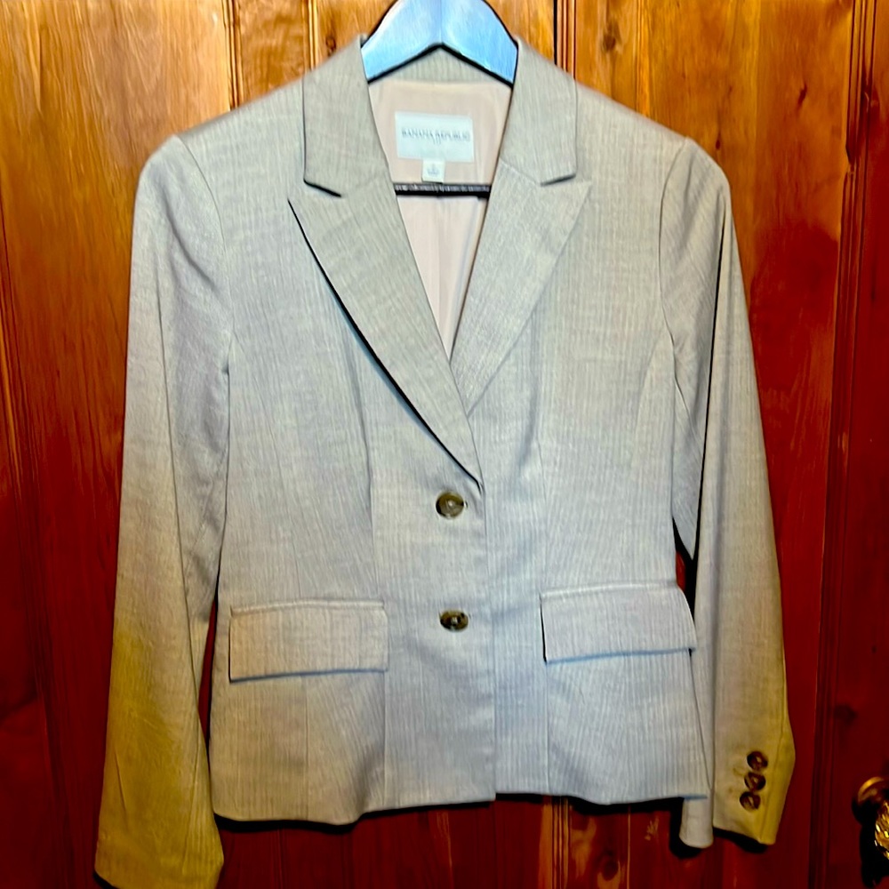 Banana Republic tan blazer size 2